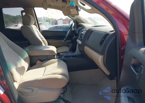 2010 Toyota Tundra Grade 5.7L V8 z USA, uszkodzony, nr VIN 5TFUW5F11AX112571